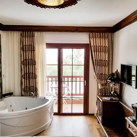 Elif Hanim & Ξενοδοχείο 3*