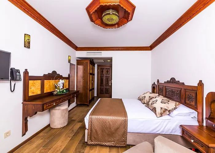 Elif Hanim & Hotell Akyaka (Mugla)