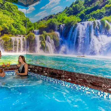 Elif Hanim & Otel Akyaka (Mugla)